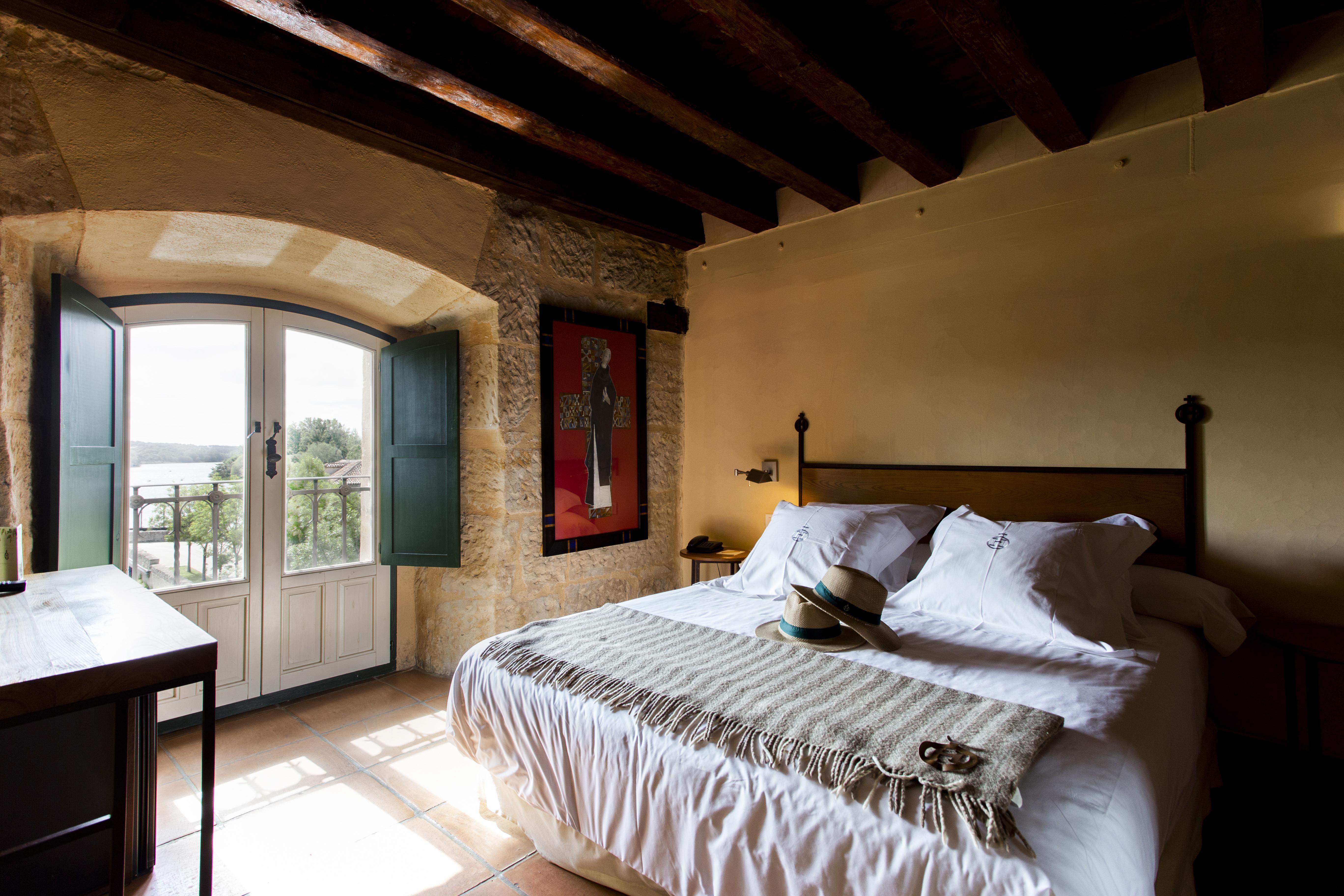 Hacienda Zorita Wine Hotel & Spa Valverdon ภายนอก รูปภาพ A bedroom at the hotel