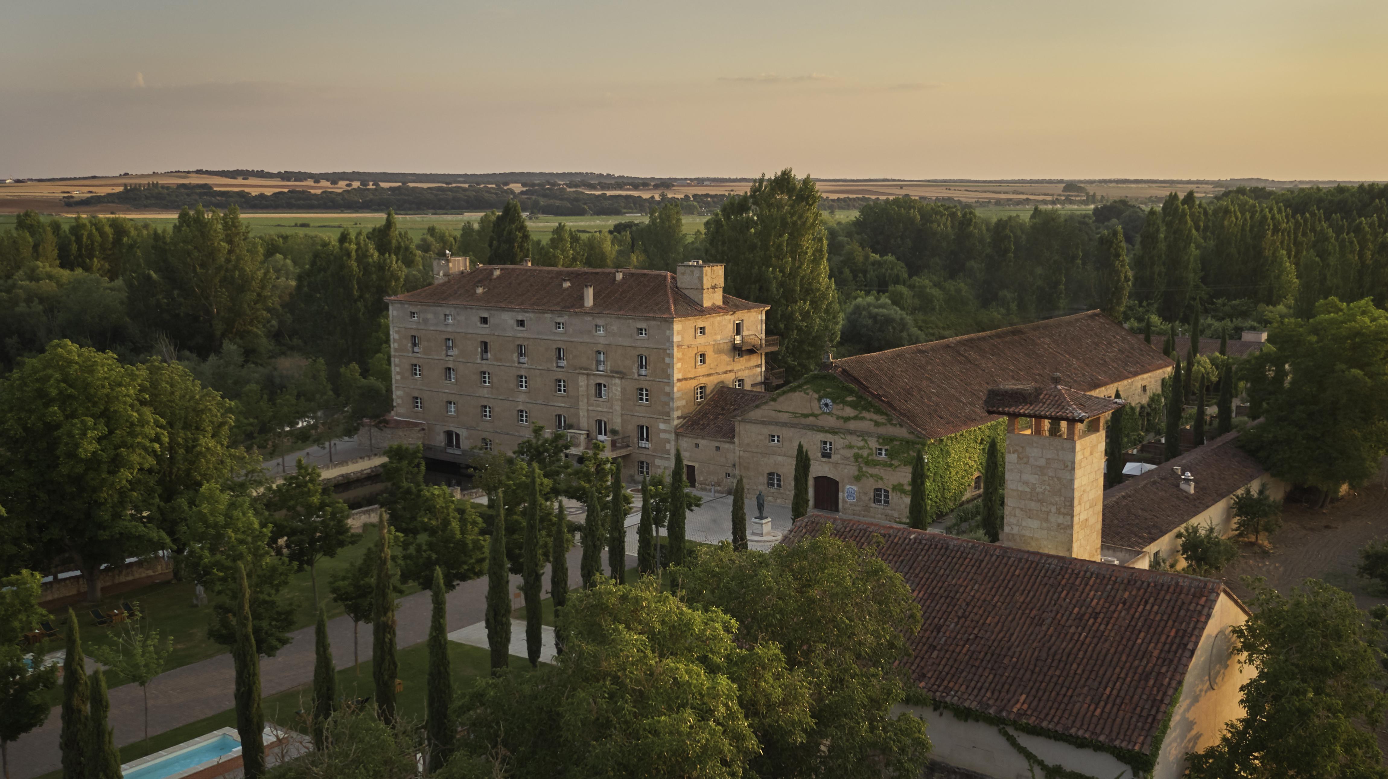 Hacienda Zorita Wine Hotel & Spa Valverdon ภายนอก รูปภาพ The Château de Chaumont