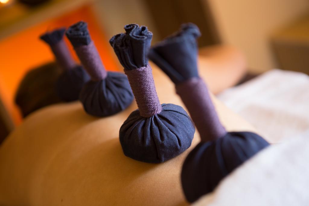 Hacienda Zorita Wine Hotel & Spa Valverdon ภายนอก รูปภาพ Thai herbal compress